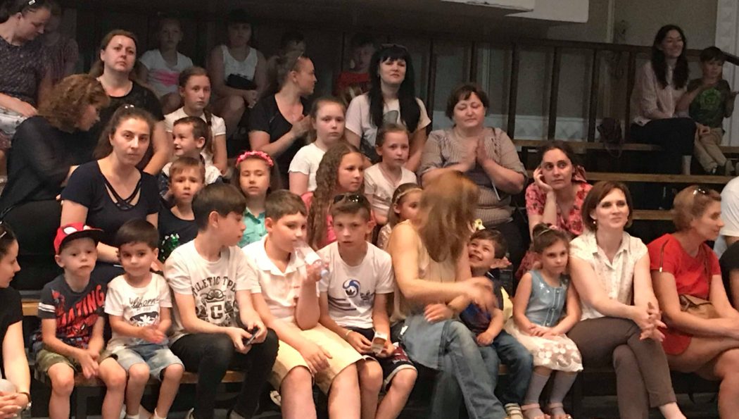 Copilărie dulce păpădie